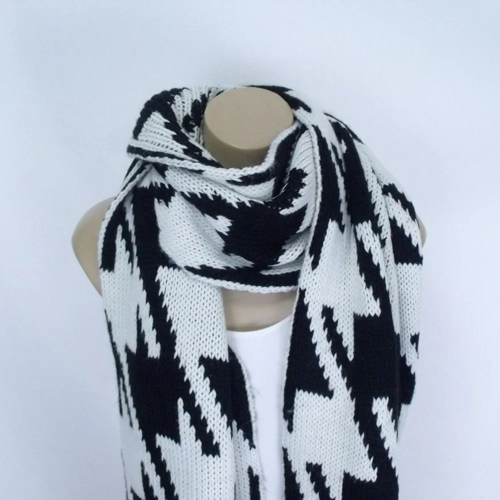Charlie Paige Houndstooth Scarf